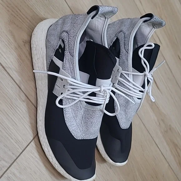 Y3 Boost Light Running Shoes Size 8.5 - Picture 2 of 12